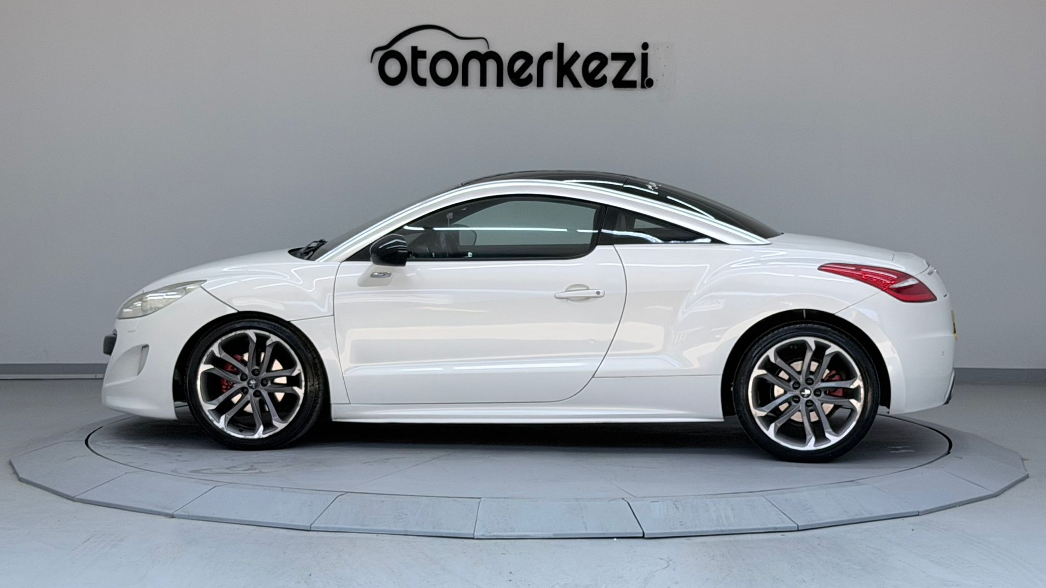 PEUGEOT RCZ 18